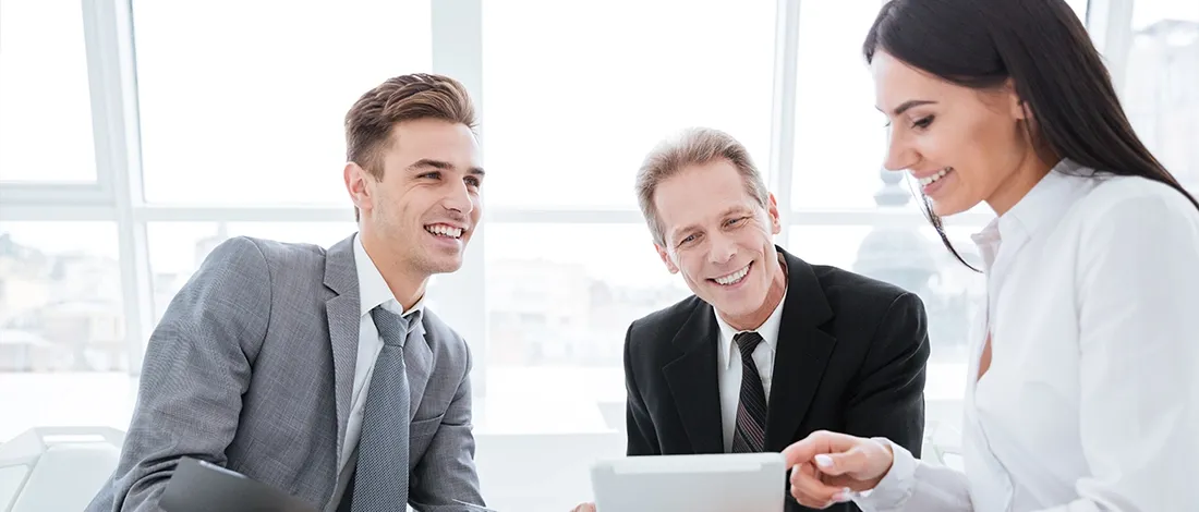 Venture Smarter | How To Find The Registered Agent Of A Corporation (Guide) Business meeting where business owners are finding a Registered Agent for a Corporation