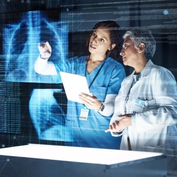 Healthcare professionals using AI in their work