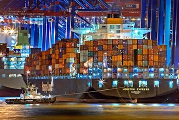 container_ship_in_the_port